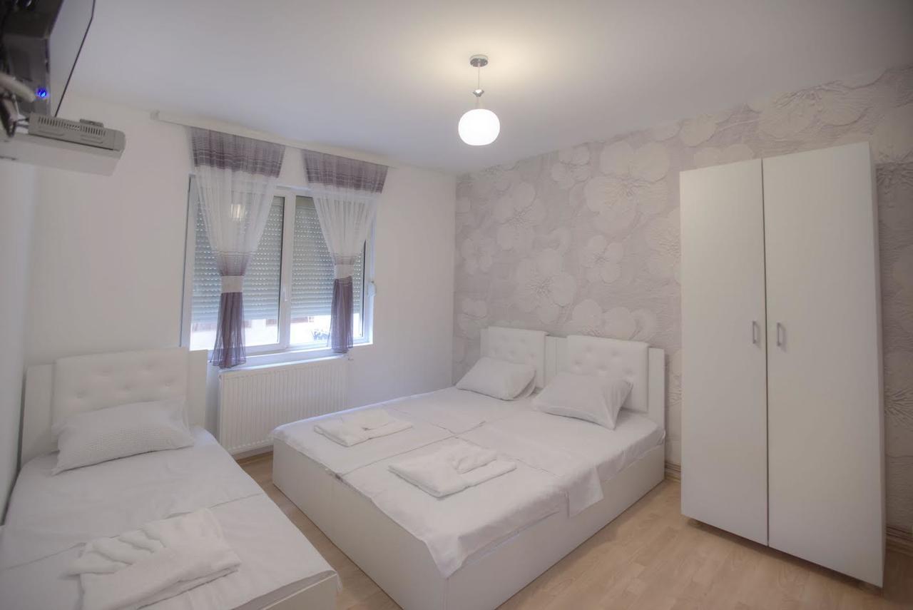Guest House Prishtine Экстерьер фото