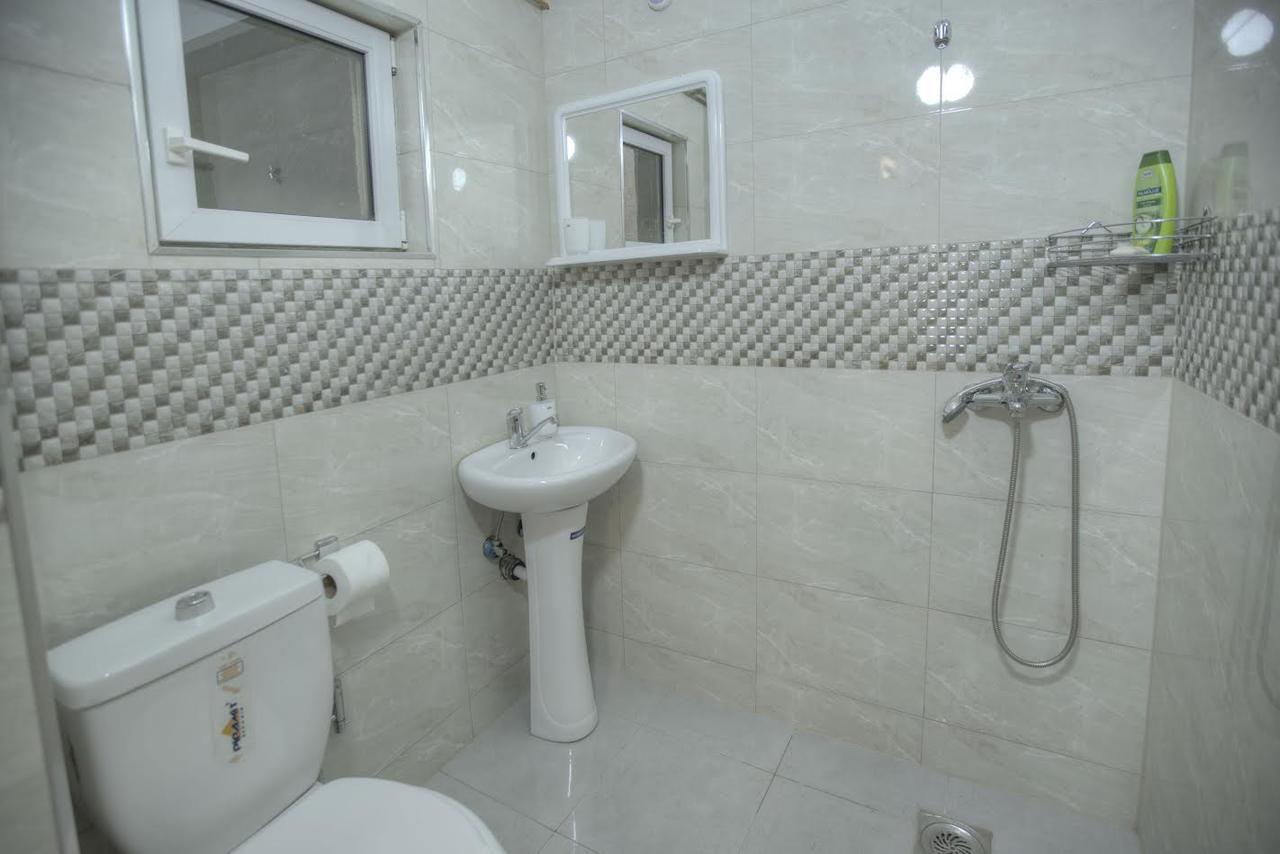 Guest House Prishtine Экстерьер фото