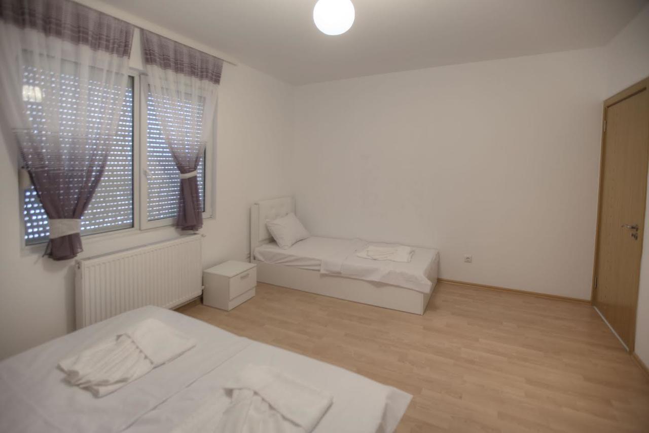 Guest House Prishtine Экстерьер фото