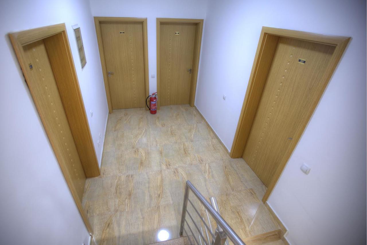 Guest House Prishtine Экстерьер фото